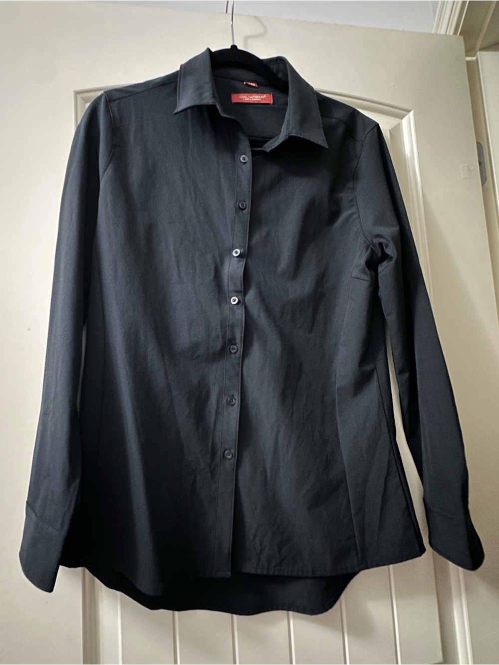 Coal Harbour Women’s Long-Sleeve Black Button-Up Shirt